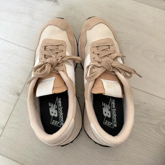 New Balance Tan and White Casual Sneakers - Picture 2 of 4